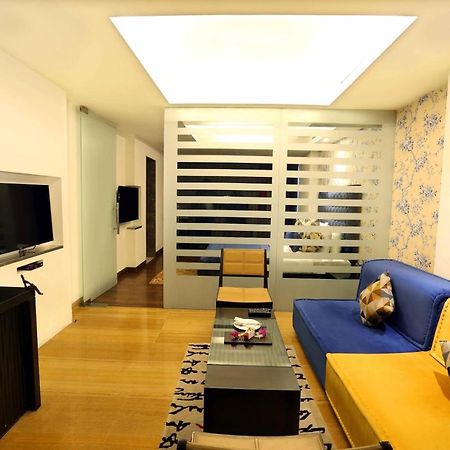 Mosaic Hotel, Noida Exterior photo